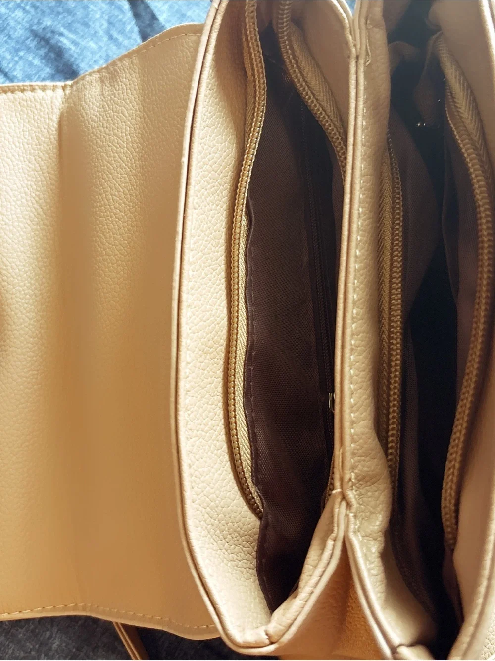 ✨ Tan “M” Emblem Top Handle Crossbody Handbag